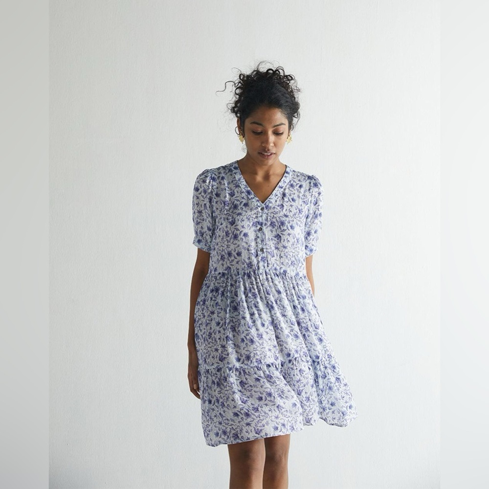 Reistor Blue Floral Button-Front Tiered Midi Dress Look On The Brightside Small